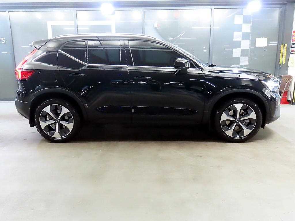 Volvo XC40 - Vista 3