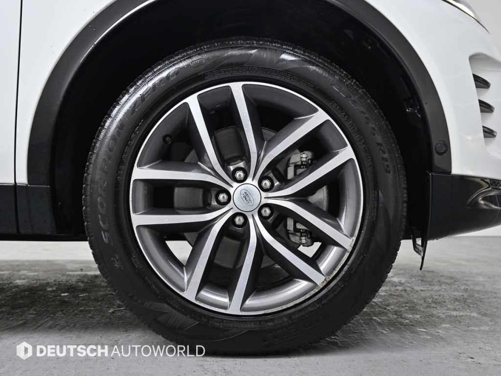 Land Rover Discovery Sports - Vista 5