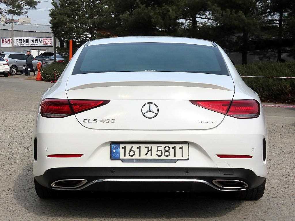 Mercedes Benz CLS Class - Vista 4