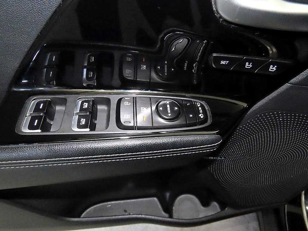 KIA Niro 2018 Negro - Importación desde Corea - HF Imports Iquique - Foto 13