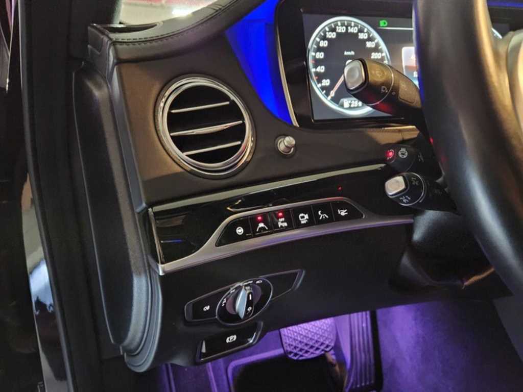 Mercedes Benz S Class - Vista 12