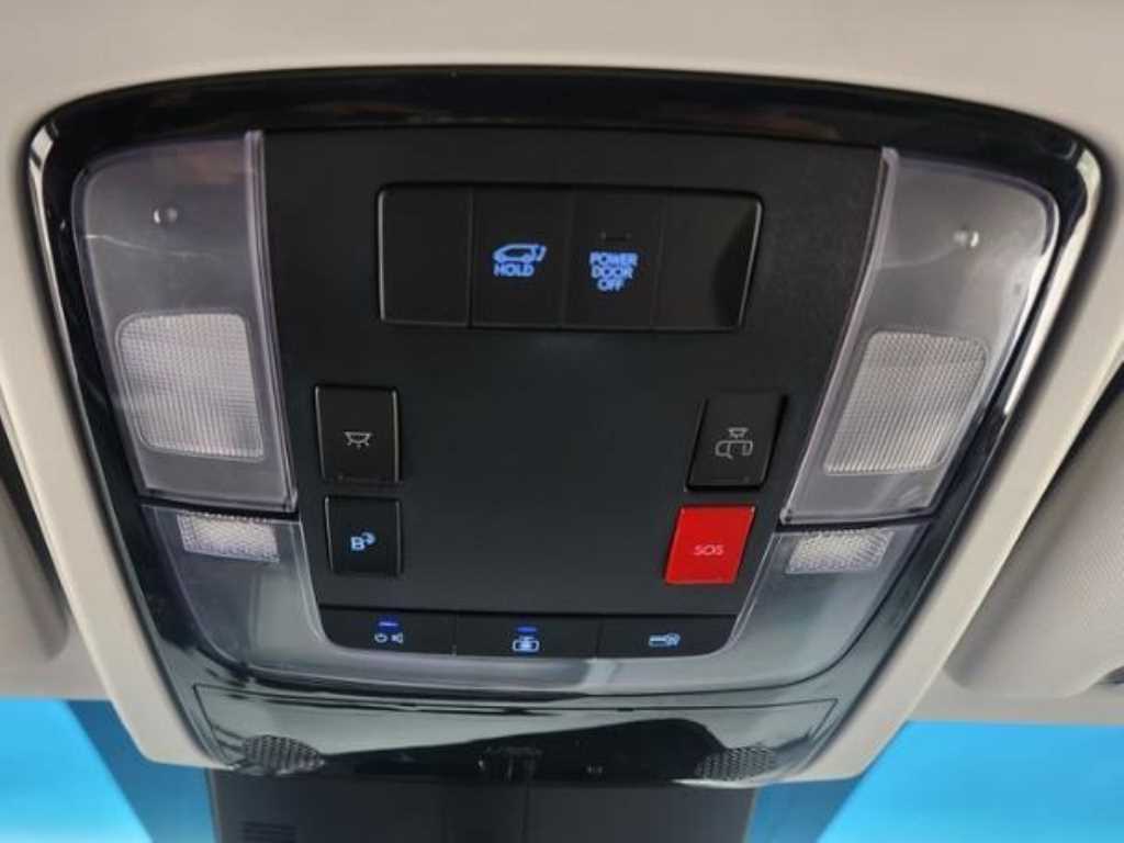 HYUNDAI Staria - Vista 10