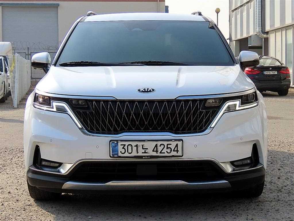 KIA Carnival 2021 Blanco - Importación desde Corea - HF Imports Iquique - Foto 1