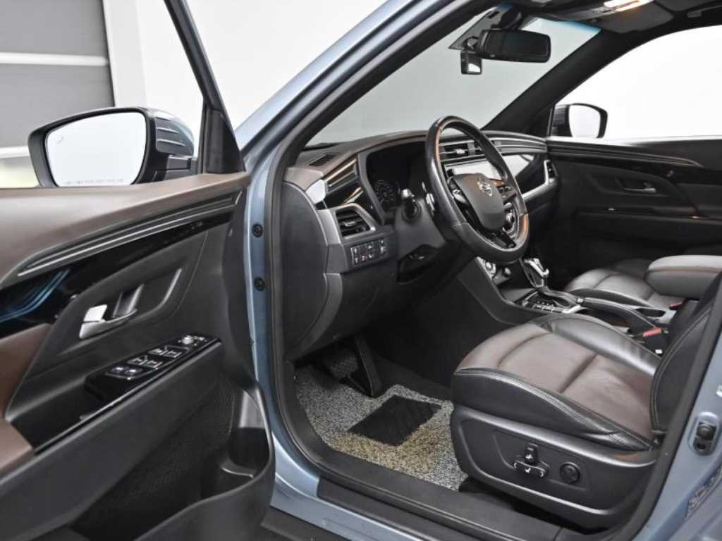 Ssangyong Korando - Vista 11