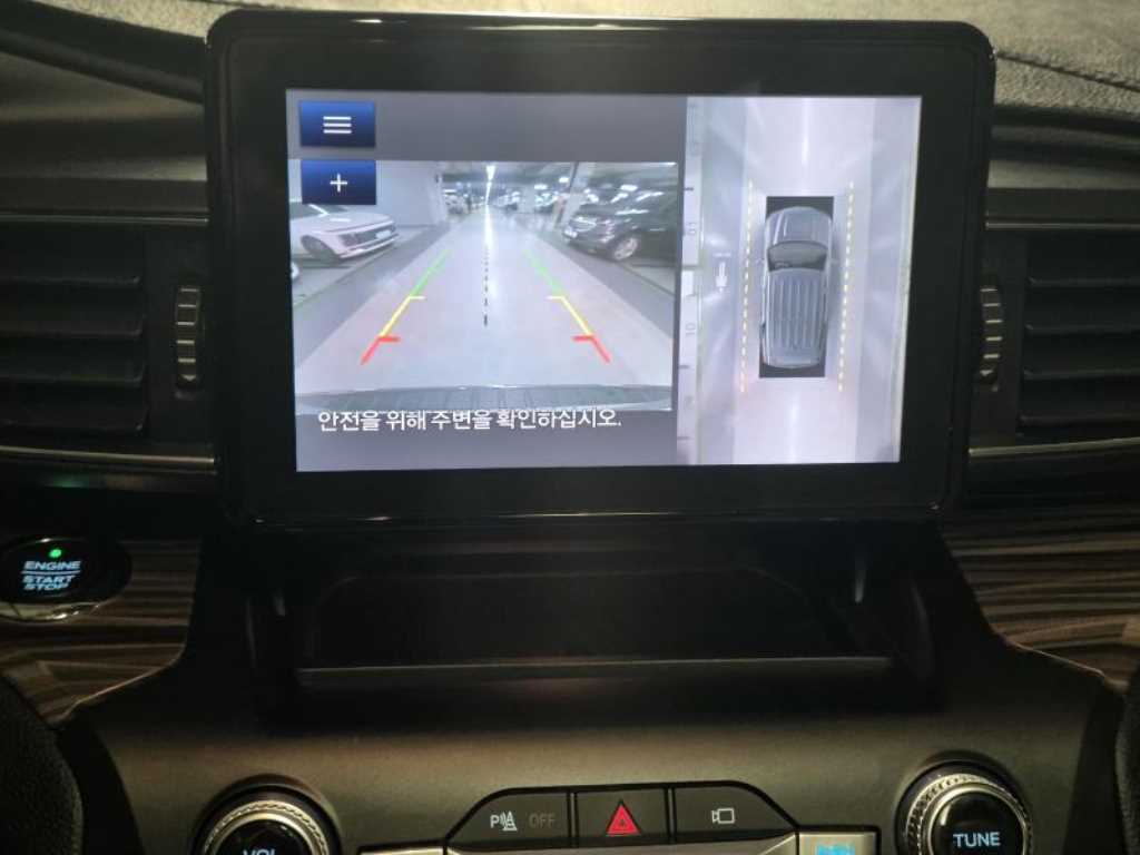 Ford Explorer - Vista 10