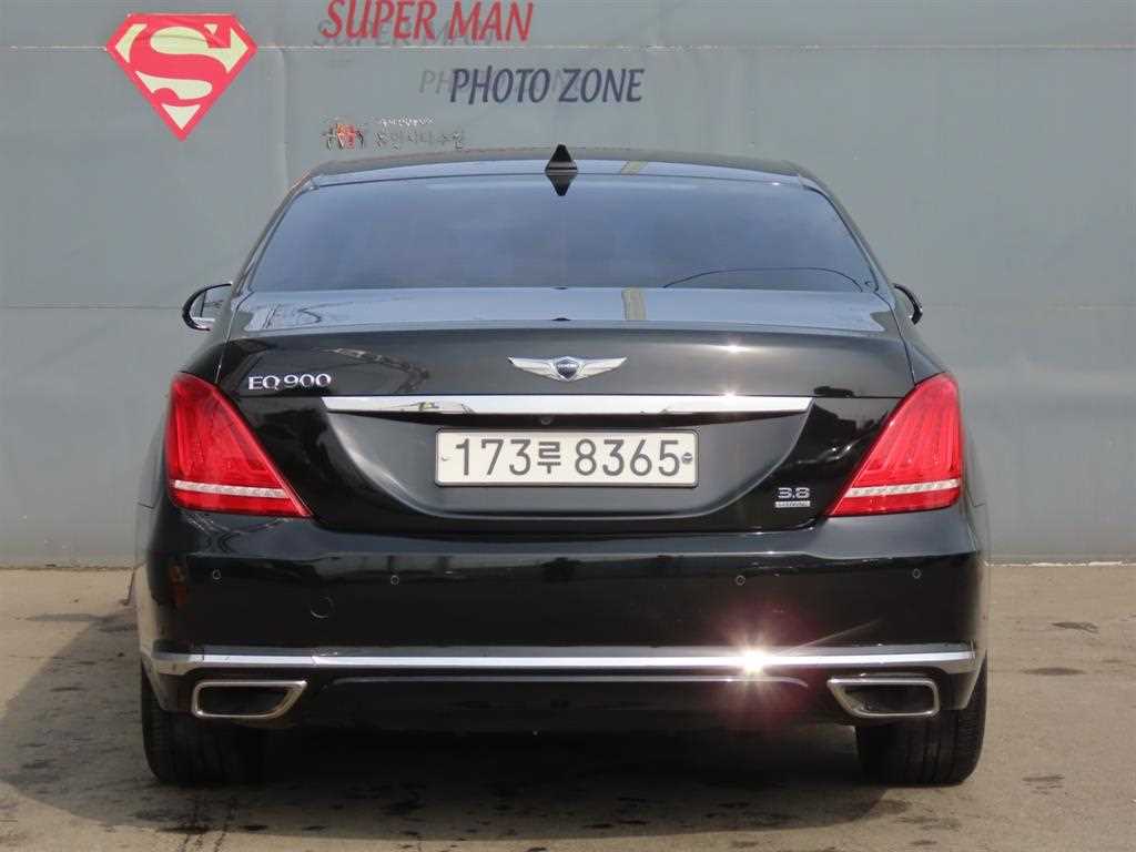 Genesis EQ900 - Vista 4