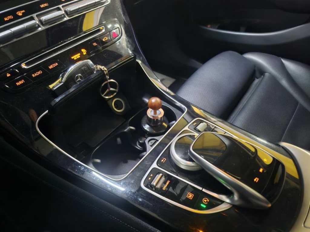 Mercedes Benz GLC Class - Vista 7