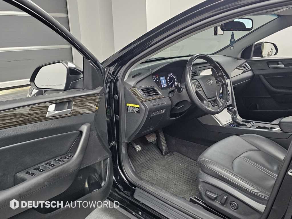 HYUNDAI Sonata - Vista 11