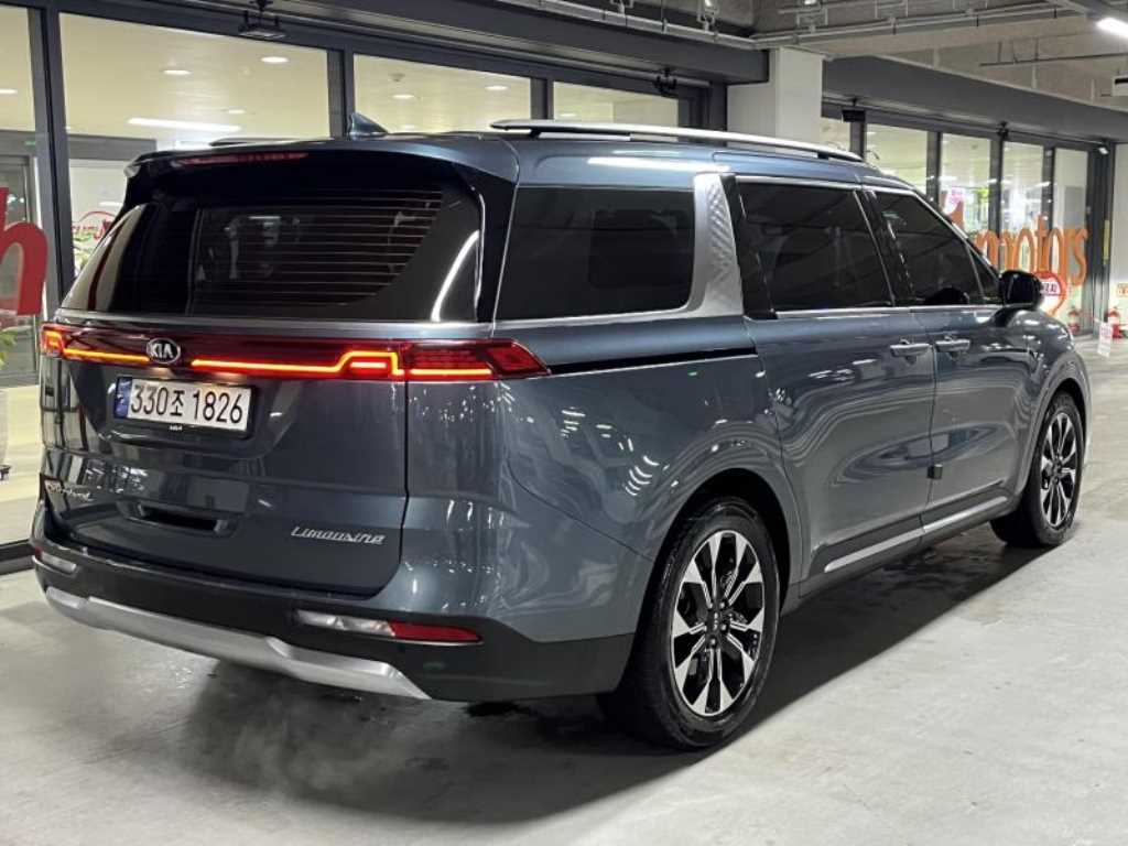 KIA Carnival - Vista 4