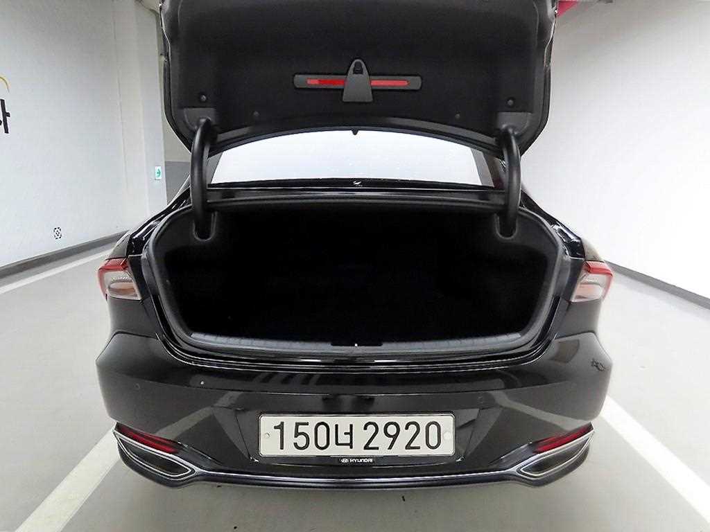 HYUNDAI Grandeur - Vista 5