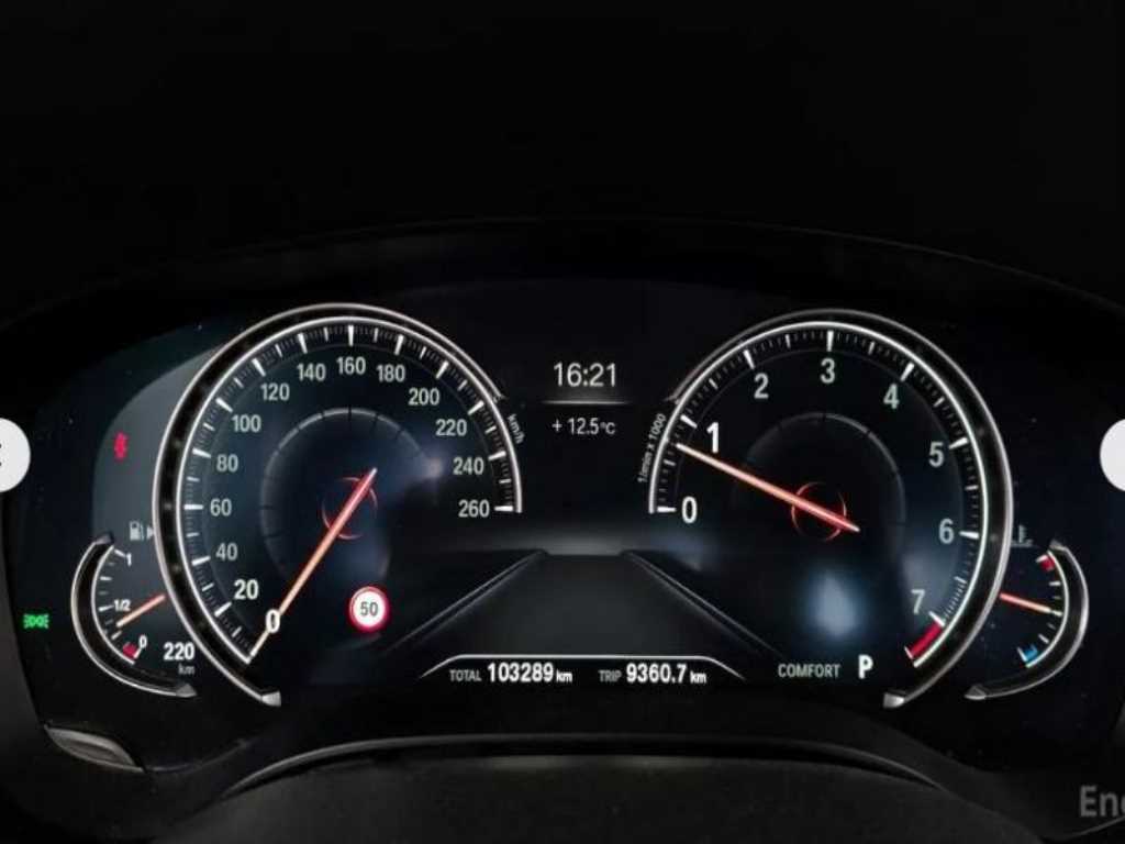 BMW 5 Series - Vista 8