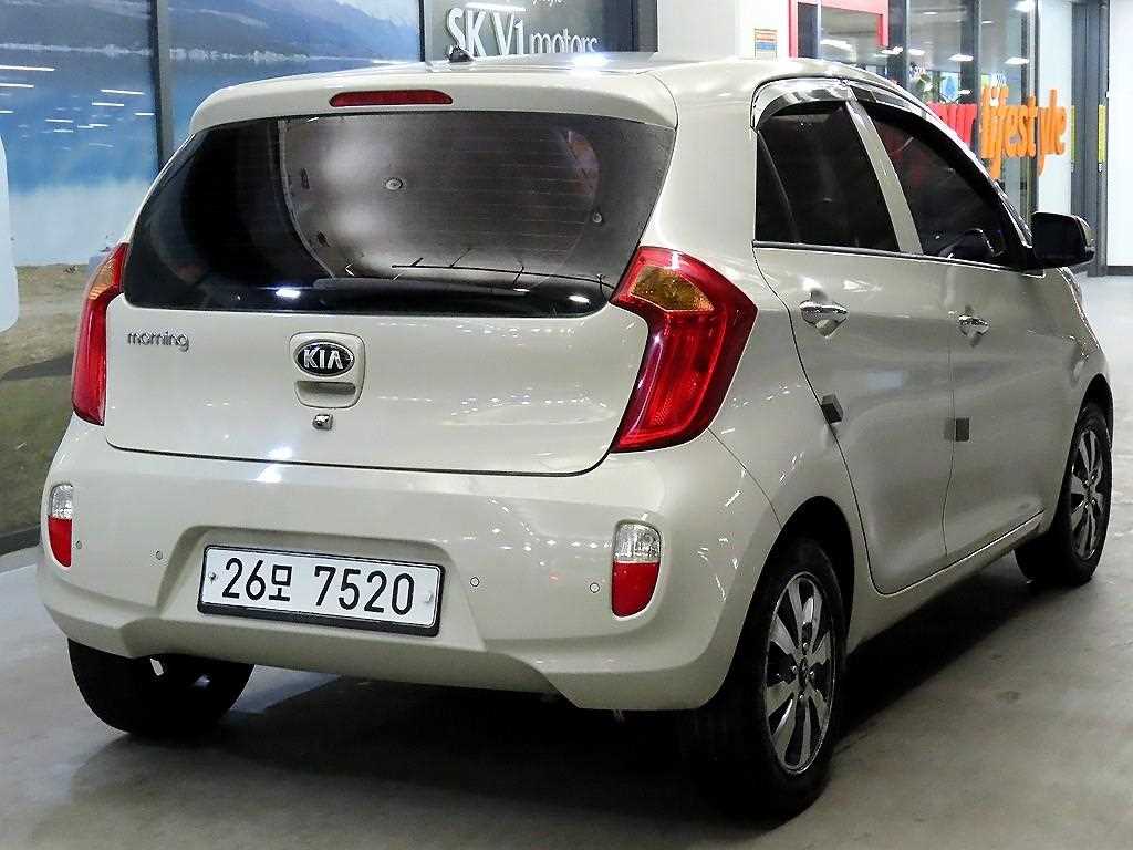 KIA Morning - Vista 4