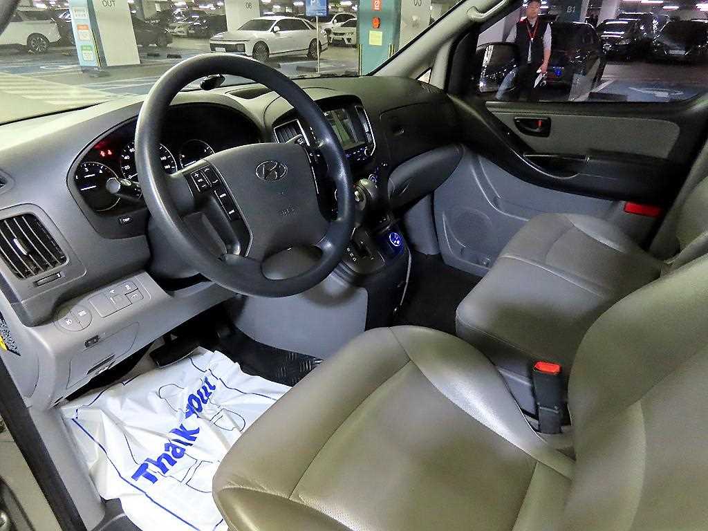 HYUNDAI Starex 2019 Plateado - Importación desde Corea - HF Imports Iquique - Foto 14