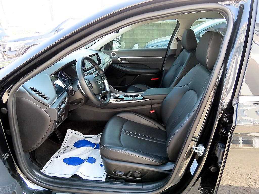 HYUNDAI Sonata - Vista 5