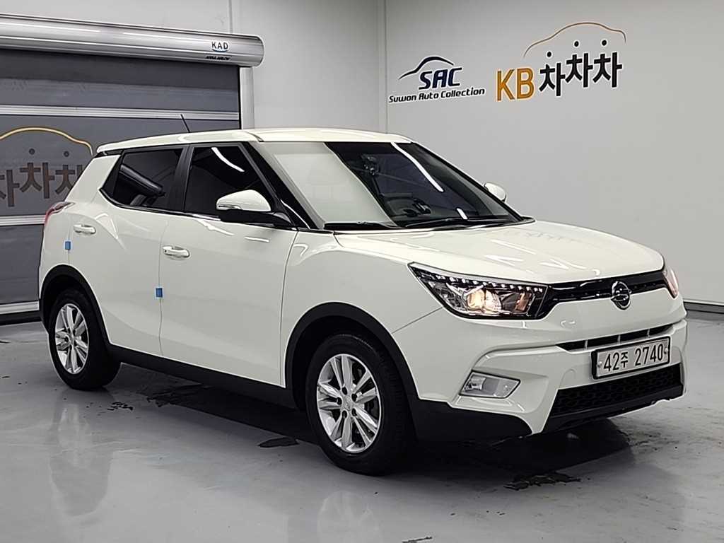 Ssangyong Tivoli - Vista 4