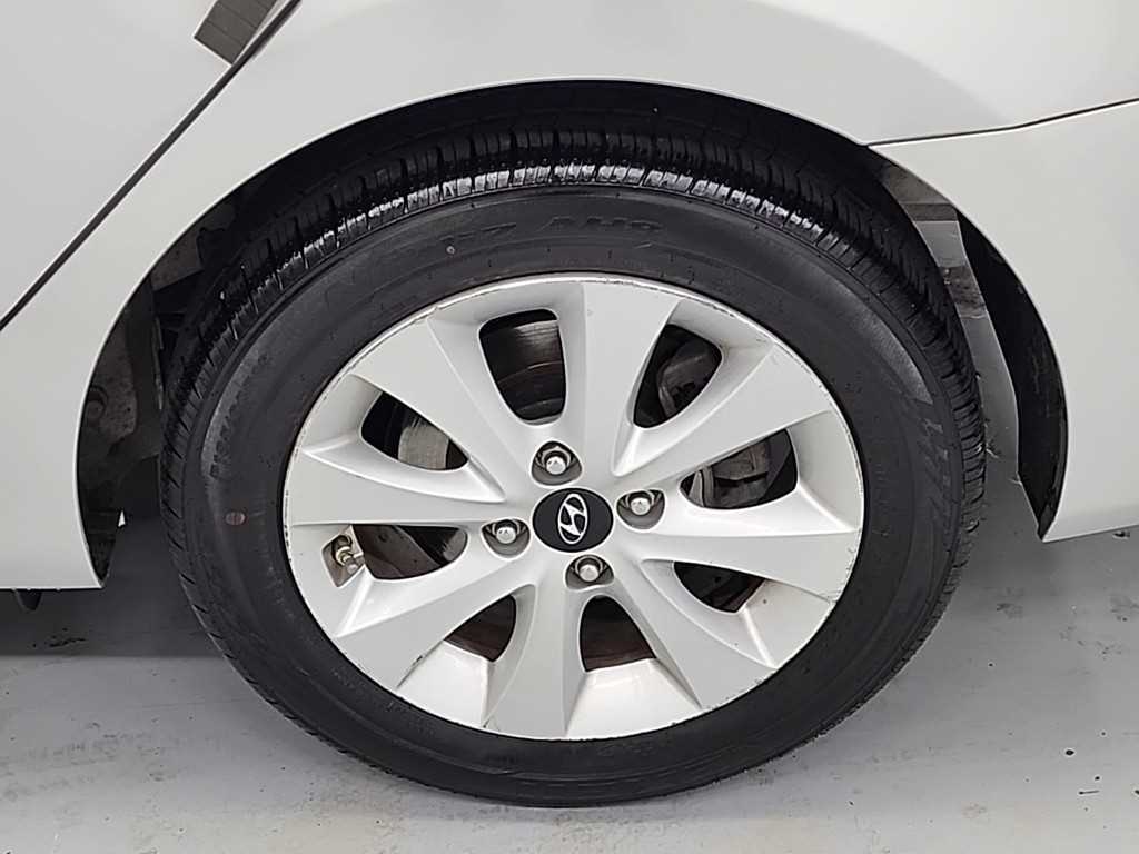 HYUNDAI Accent 2017 Gris - Importación desde Corea - HF Imports Iquique - Foto 20