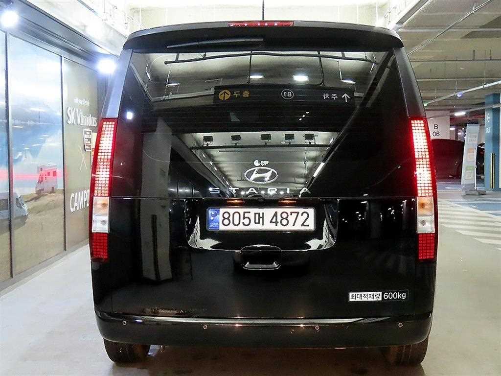 HYUNDAI Staria - Vista 5