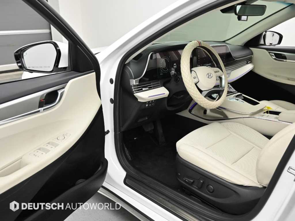 HYUNDAI Grandeur - Vista 11