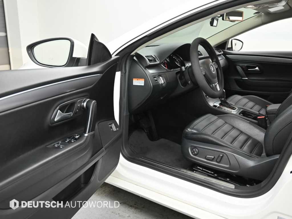 Volkswagen CC - Vista 11