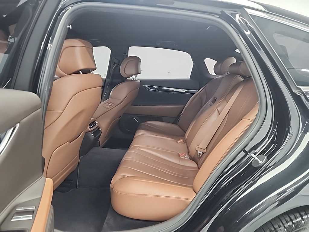 Genesis G80 - Vista 12