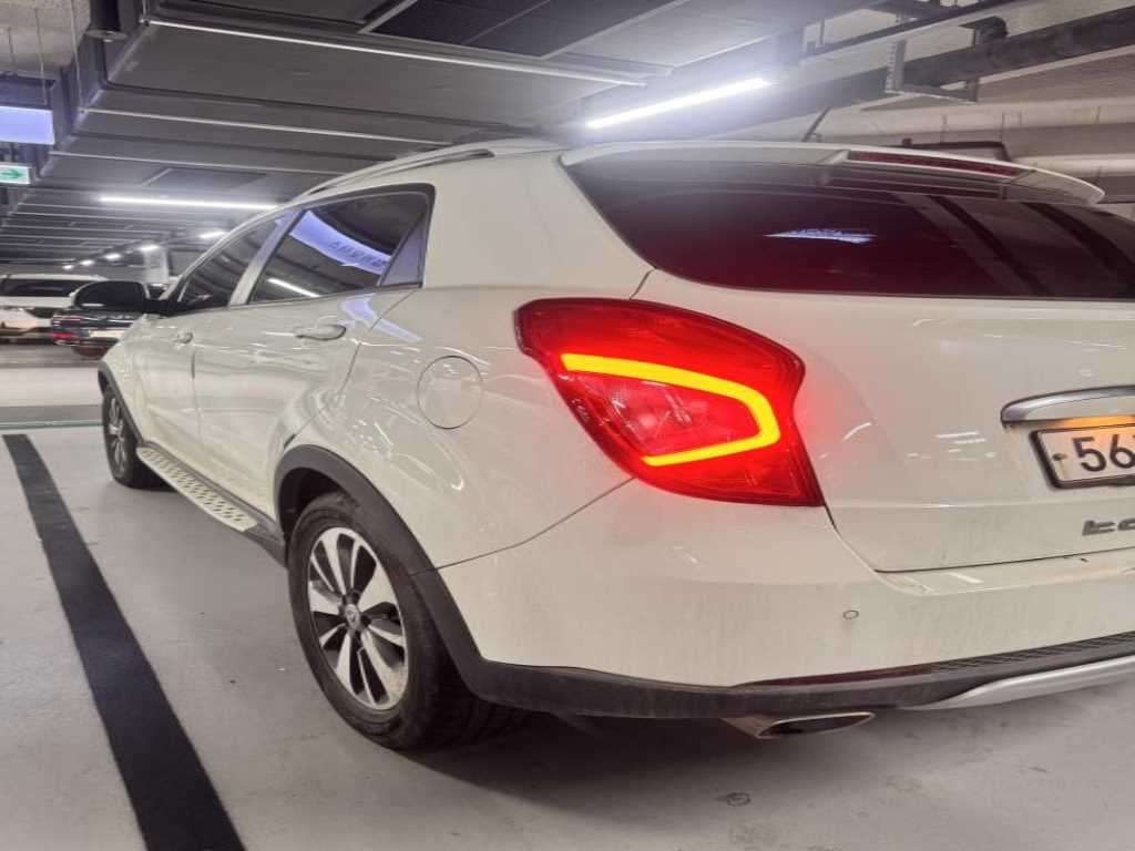 Ssangyong Korando - Vista 3