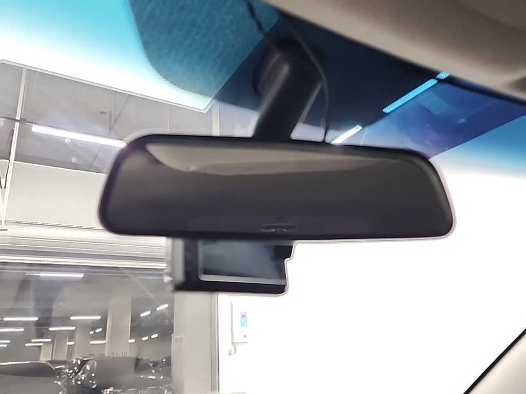 Ssangyong Tivoli 2016 Blanco - Importación desde Corea - HF Imports Iquique - Foto 15