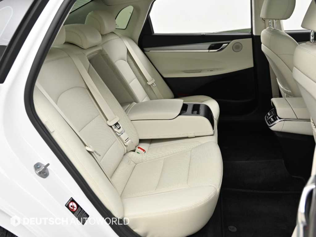 HYUNDAI Grandeur - Vista 12