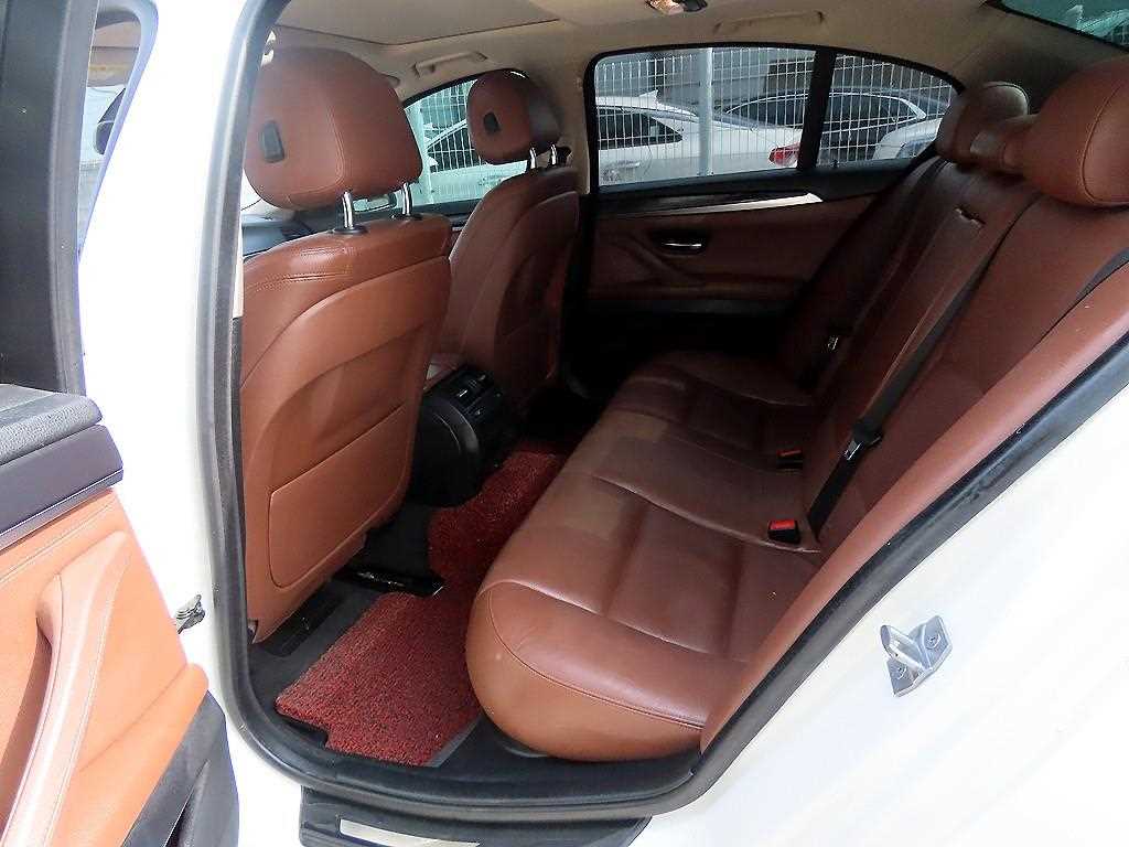 BMW 5 Series - Vista 6