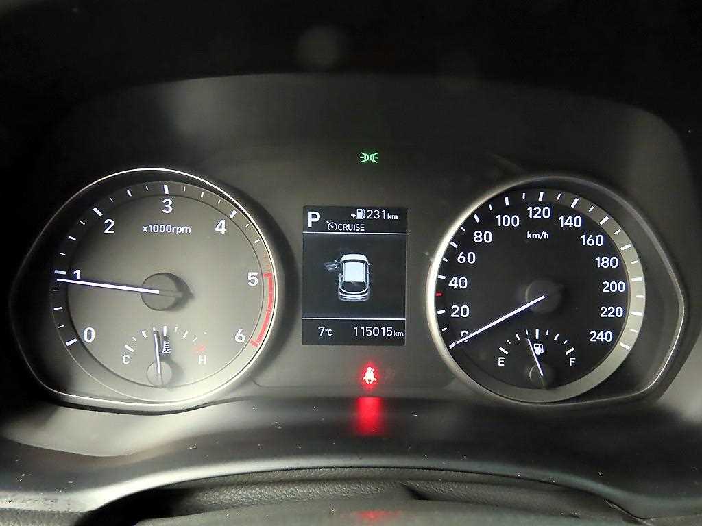 HYUNDAI i30 - Vista 8