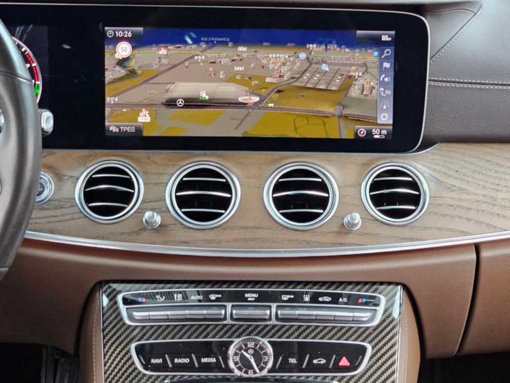 Mercedes Benz E class 2019 Blanco - Importación desde Corea - HF Imports Iquique - Foto 14