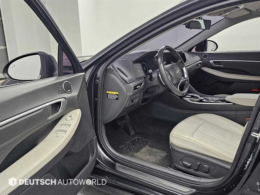 HYUNDAI Sonata - Vista 11