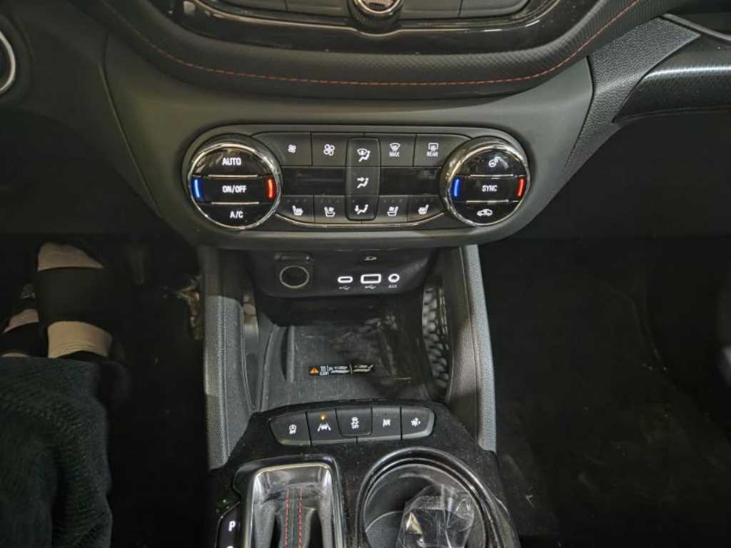 Chevrolet Trail Blazer - Vista 12