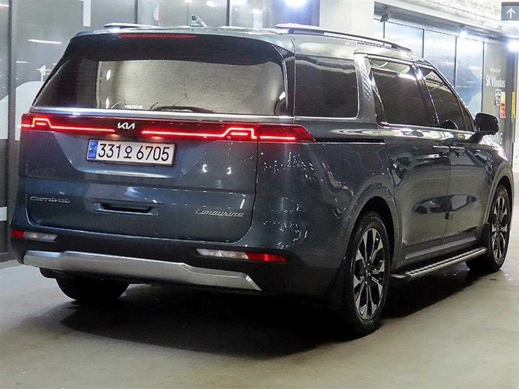 KIA Carnival - Vista 4