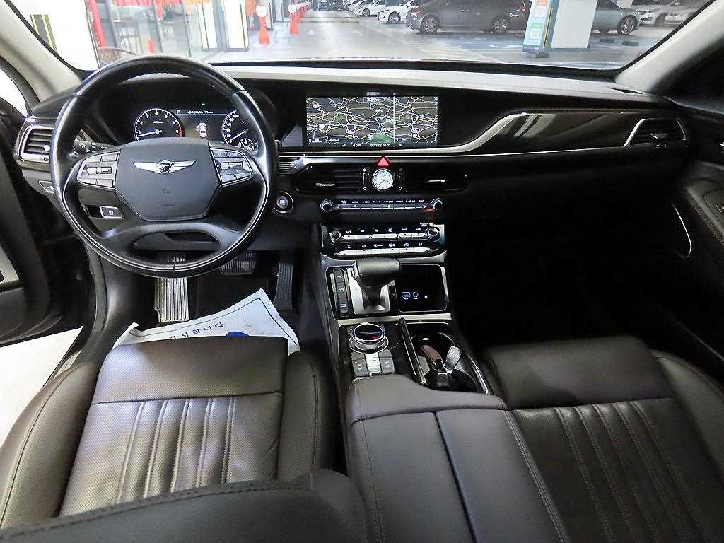 Genesis EQ900 - Vista 10