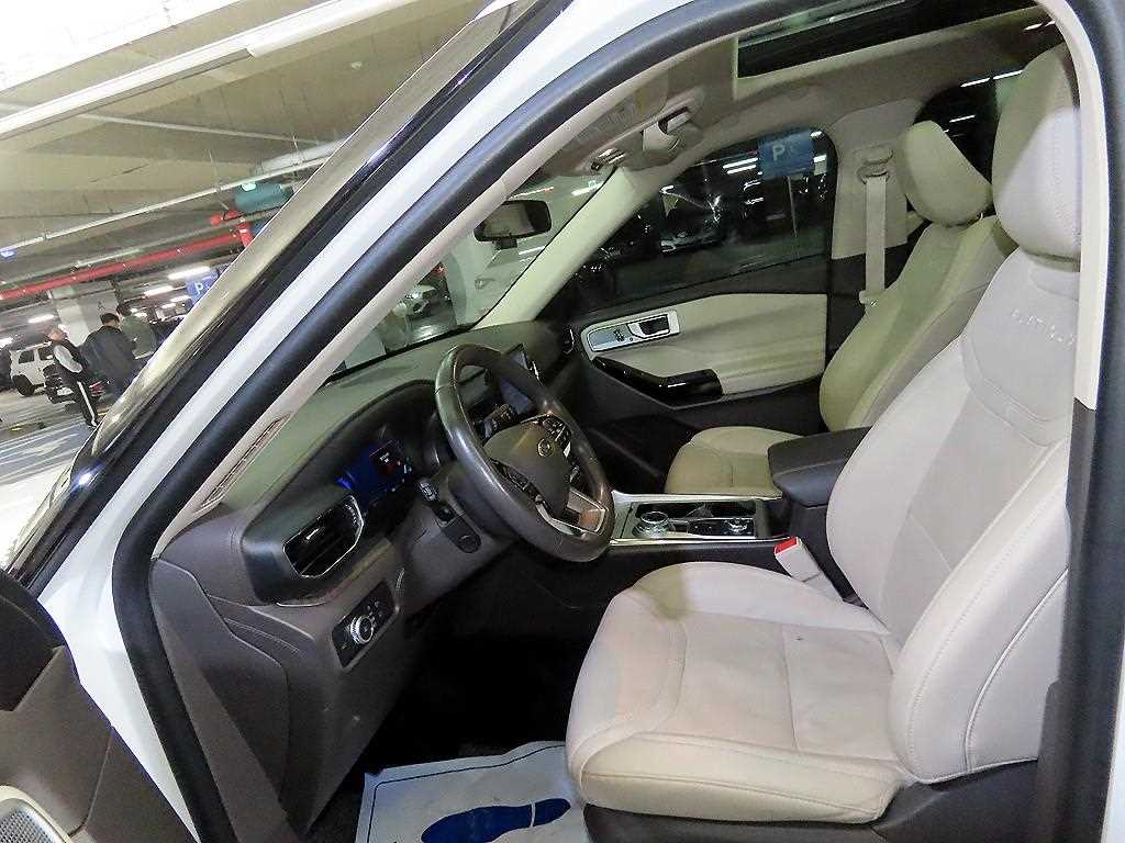 Ford Explorer - Vista 6