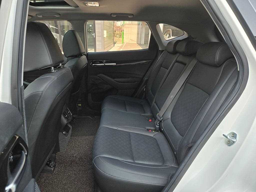 KIA Seltos - Vista 6