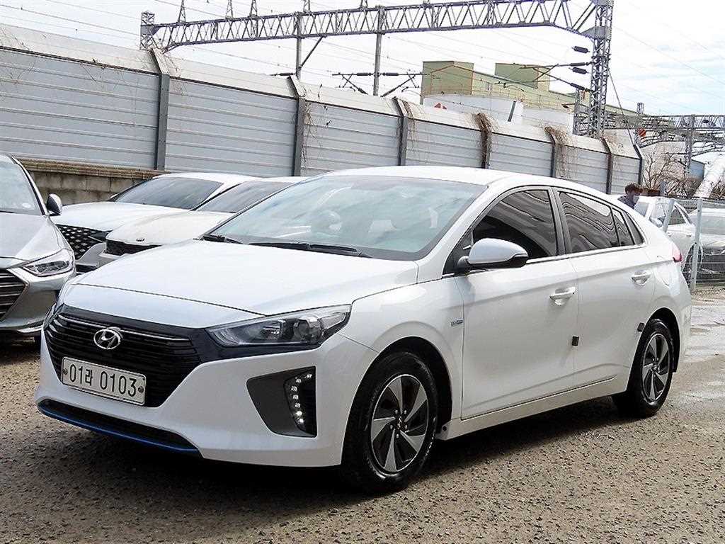 HYUNDAI Ioniq - Vista 2