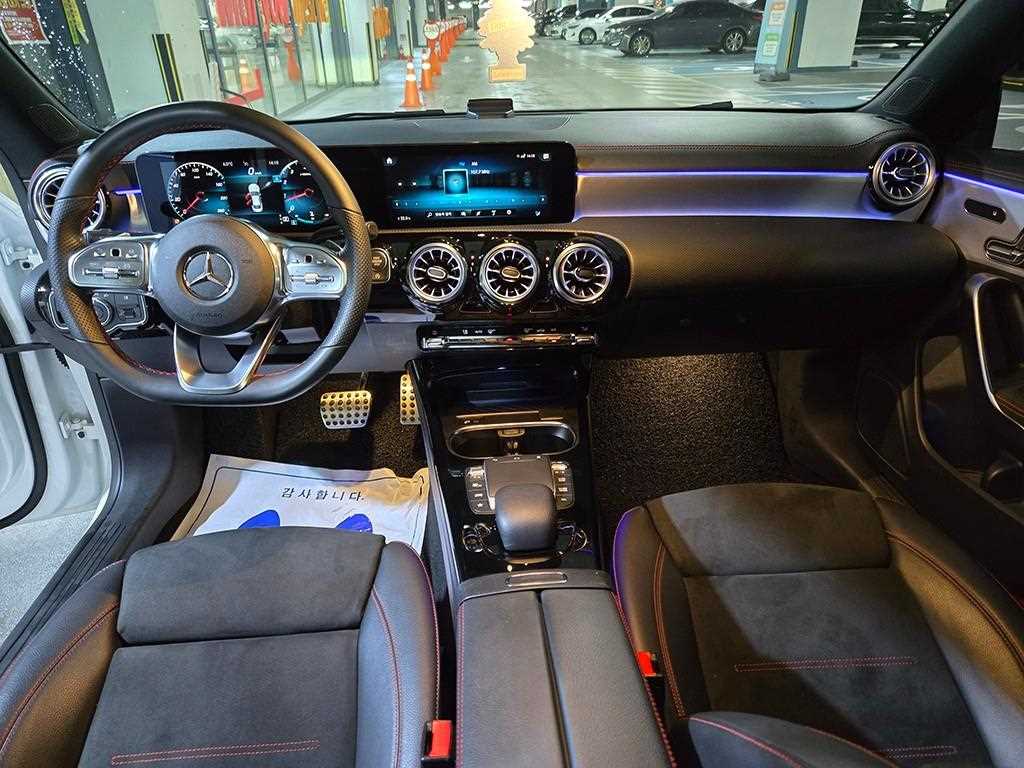 Mercedes Benz CLA Class - Vista 10