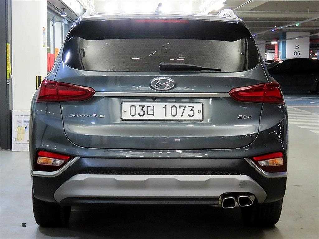 HYUNDAI Santa Fe - Vista 5