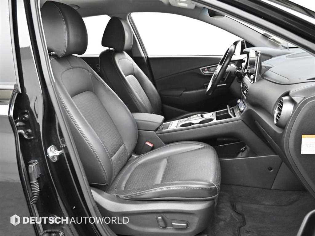 HYUNDAI Kona - Vista 10