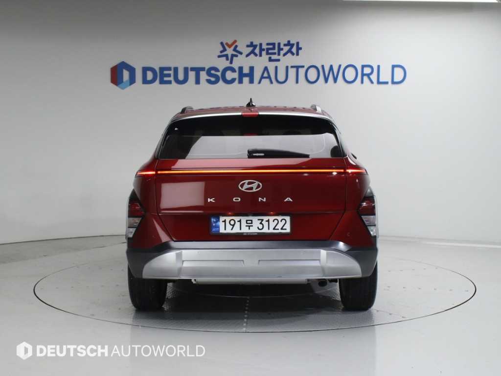 HYUNDAI Kona - Vista 4