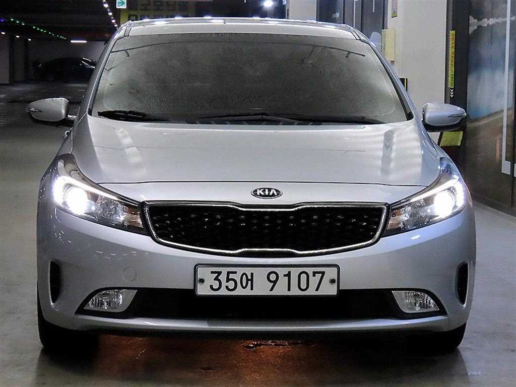 KIA K3 - Vista 2