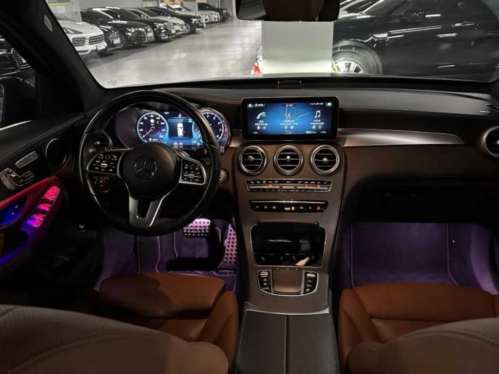 Mercedes Benz GLC Class 2022 Negro - Importación desde Corea - HF Imports Iquique - Foto 16