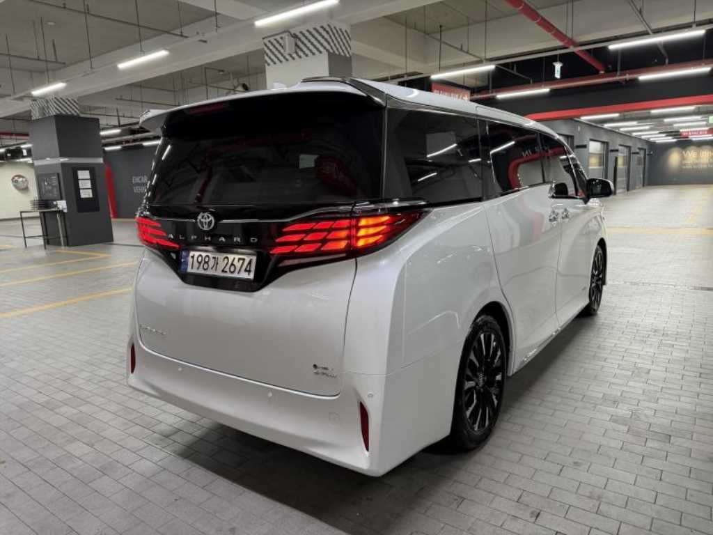 Toyota Alphard - Vista 6
