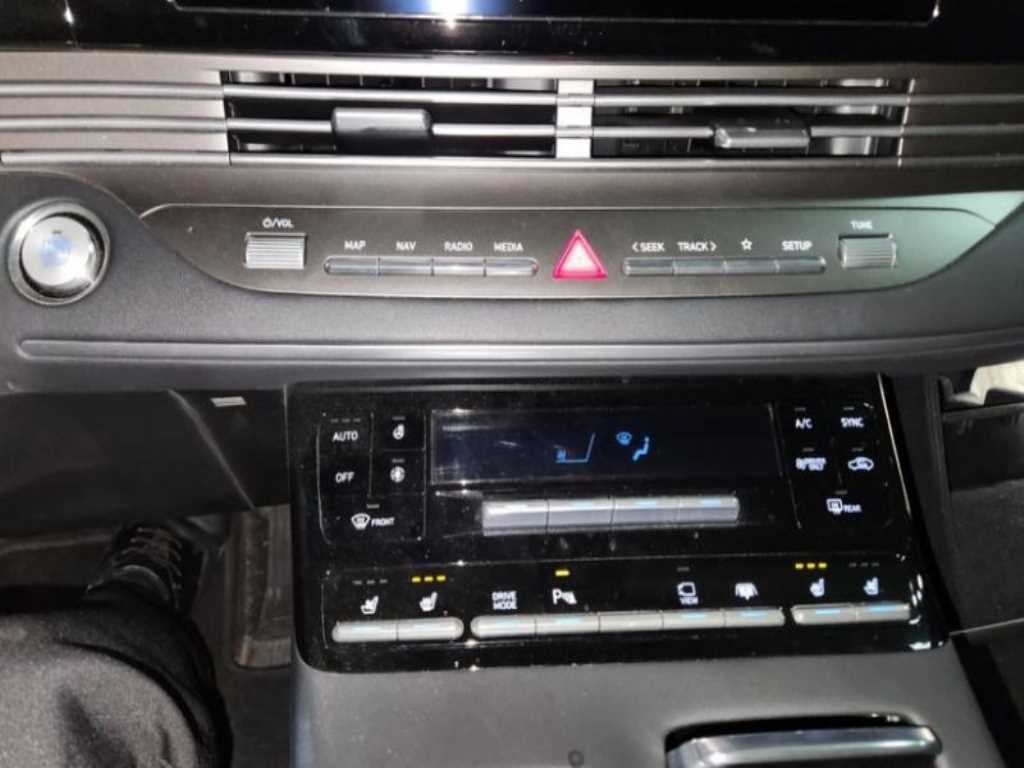 HYUNDAI Grandeur - Vista 4