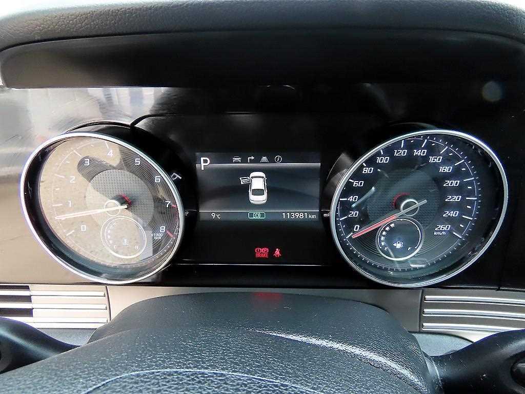 HYUNDAI Grandeur - Vista 9