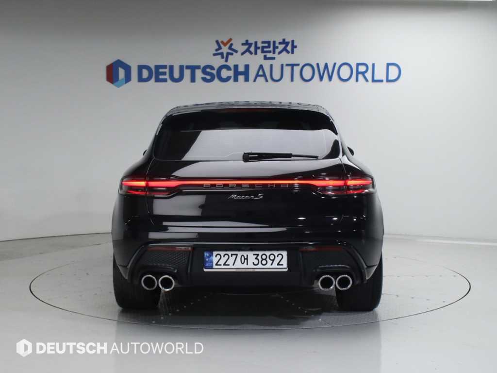 Porsche Macan - Vista 4