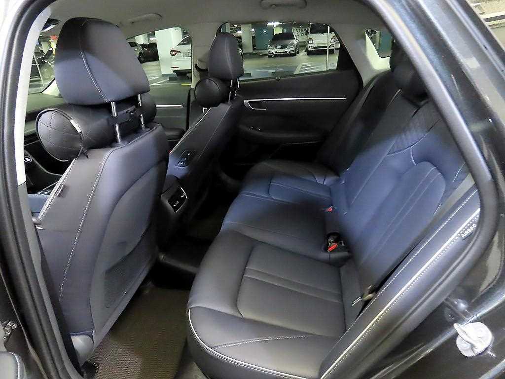 HYUNDAI Sonata - Vista 7