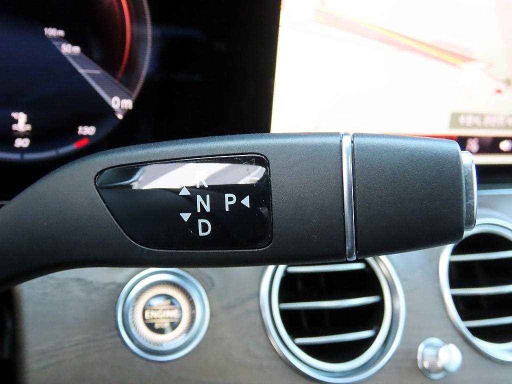 Mercedes Benz E class - Vista 11