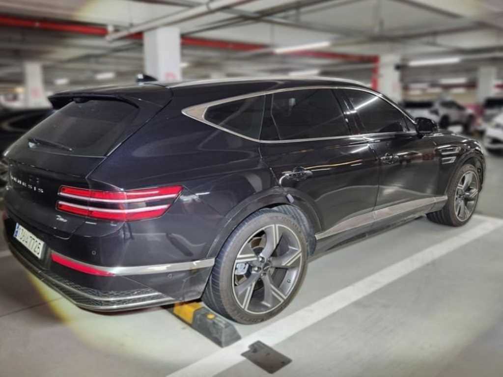 Genesis GV80 - Vista 6